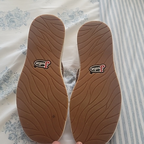 Women's Justin Slip-ons - Picture 6 of 7